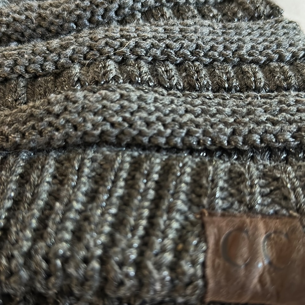 CC Gray Metallic Thread Winter Hat - Picture 3 of 4